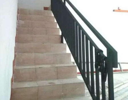 ralling tangga besi dan stainless - jasa pembuatan ralling tangg besi jakarta (4)